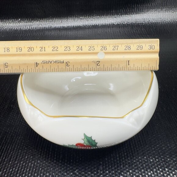 Pickard China Christmas Holly Berry Made In USA Fine Porcelain Dish Bowl Gold - Picture 3 of 10